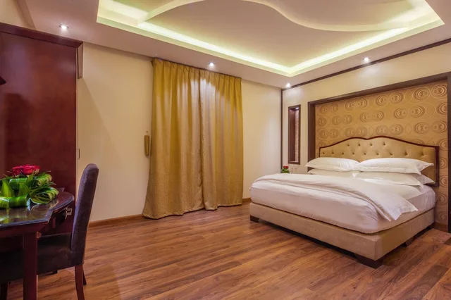 جناح سوبيريور بسرير كوين، قصر ريفان(Revan Palace) 1/1