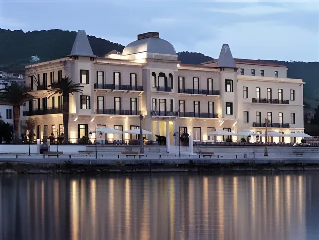 Tower, City View، Poseidonion Grand Hotel 1/1
