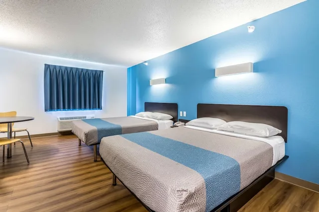 غرفة ديلوكس بسريرين كوين، Motel6 Indianapolis, IN - Southport 3/10