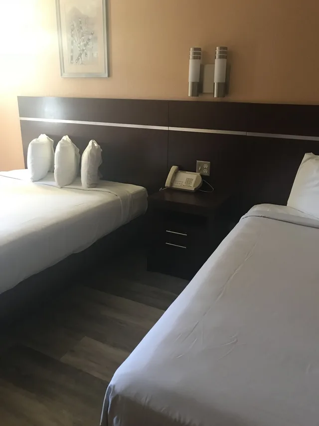 غرفة قياسية بسريرين كوين، Country Inn Sonora 4/9
