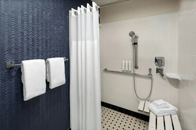 غرفة بسرير كينج لذوي الإعاقة، Fairfield Inn And Suites By Marriott Beaverton 4/4