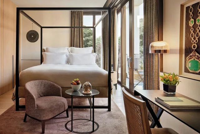 Deluxe, King Bed, Bulgari Hotel Milano 7/10