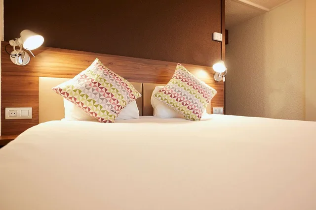 Standard, Double Bed, CAMPANILE PAU 3/5