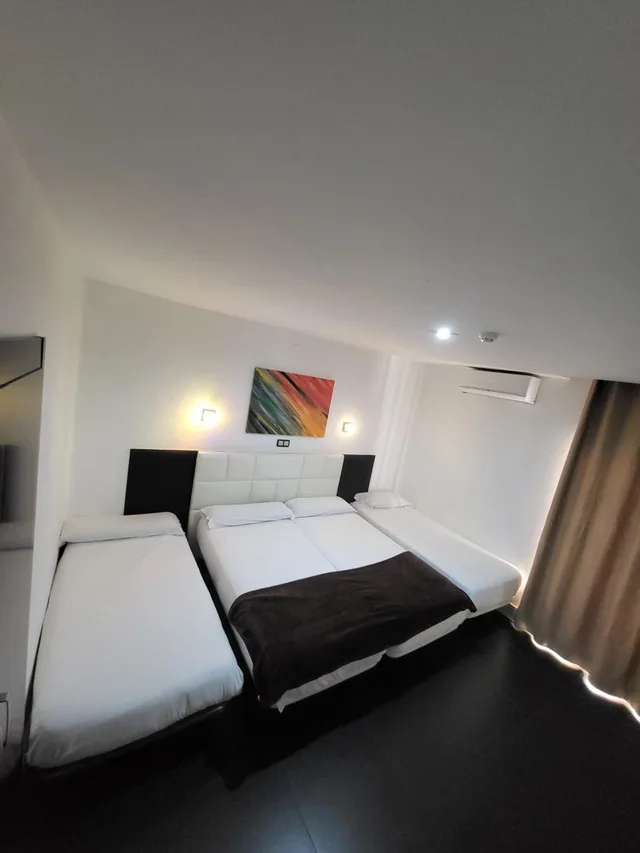 غرفة رباعية بإطلالة على البحر، HOTEL NATURSUN 2/4