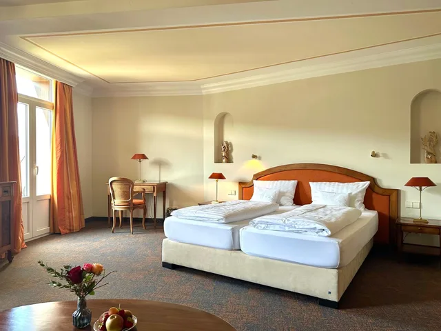 غرفة كومفورت بسرير كينج بإطلالة على البحيرة بشرفة، Treschers Schwarzwaldhotel 2/4