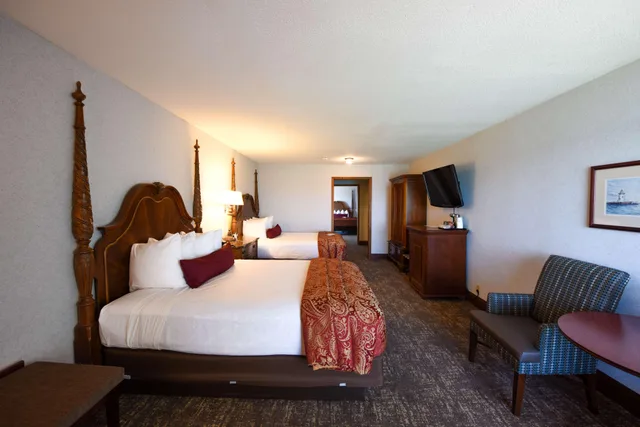 غرفة بسريرين كوين، Best Western Plus Dockside Waterfront Inn 2/4