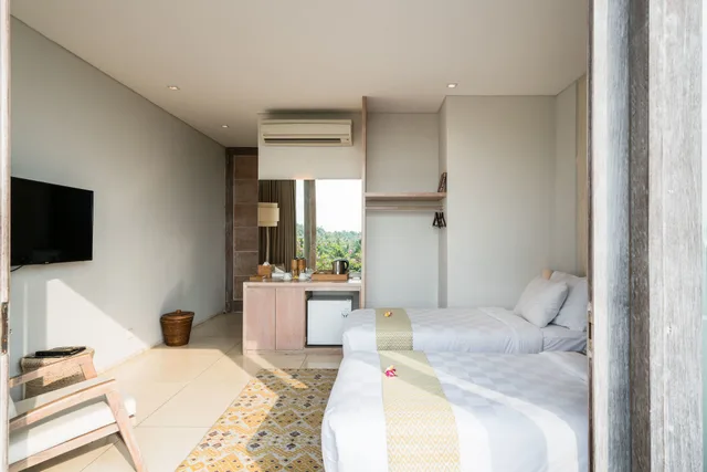 غرفة سوبيريور بسريرين منفصلين بإطلالة على الجبل بشرفة، Svarga Resort 3/8