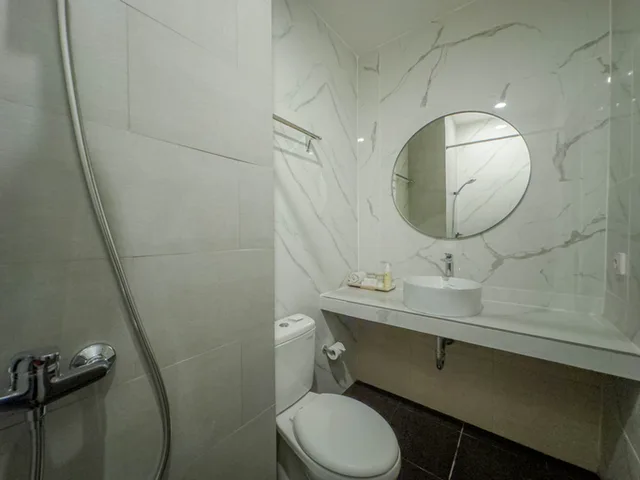 Deluxe, Pool Access, Hola Seminyak 2/4