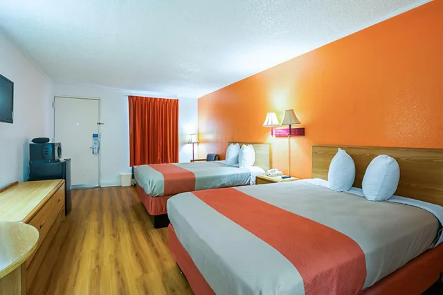 غرفة رباعية للمدخنين، Motel6 Perry, GA 6/10