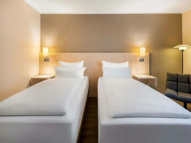 Standard, Twin Beds, Mercure Hotel Bielefeld Johannisberg 4/5