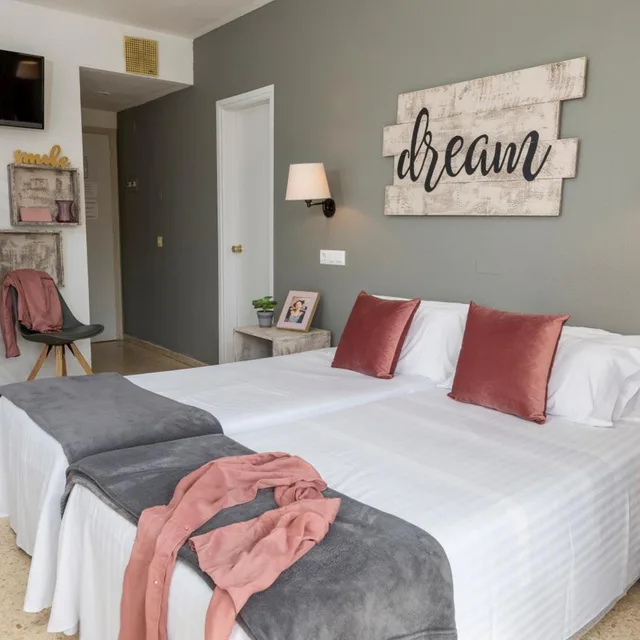 Room, Quintuple، Bulevard 1/7