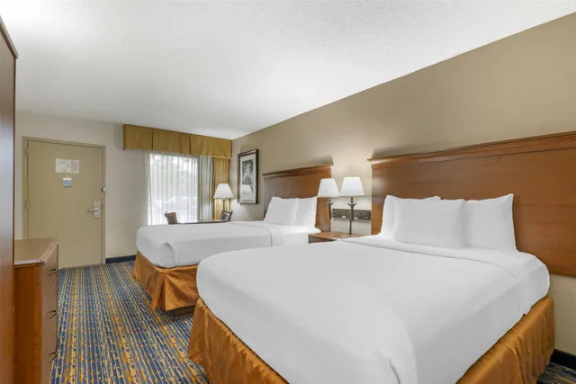 غرفة، Best Western Dulles Airport Inn 2/8
