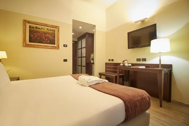 غرفة كلاسيكية بسرير مزدوج، iH Hotels Milano Watt 13 4/10