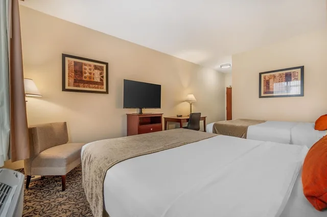 Standard, 2 Queen Beds, Best Western Plus Boulder Louisville 7/10