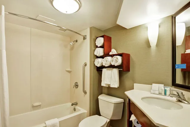 غرفة بسريرين مزدوجين، Hampton Inn Charlotte-Gastonia 2/2