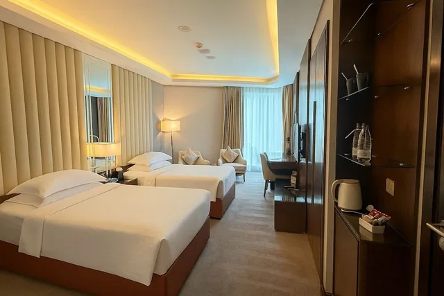 2 Bedrooms, Family Suite, King Bed, Partial Haram View، المروه ريحان(Al Marwa Rayhaan By Rotana) 5/8