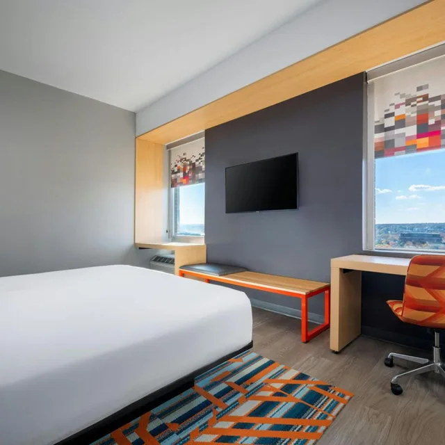 Aloft, Guest Room, King Bed, City View، ALOFT COLUMBIA DOWNTOWN 3/6