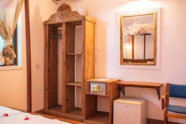 غرفة ثلاثية بثلاثة أسرّة بشرفة، Mocco Beach Villa 2/2