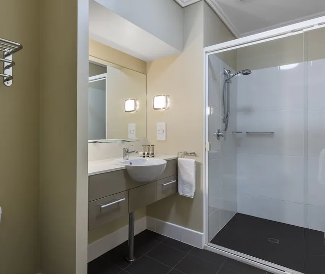 شقة بريميير بسرير كوين وسريرين كينج بـ3 غرف نوم، Oaks Hervey Bay Resort and Spa 4/6