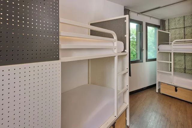 سكن مشترك مختلط بستة أسرّة وأسرّة بطابقين، Generator Hostel Paris 1/9
