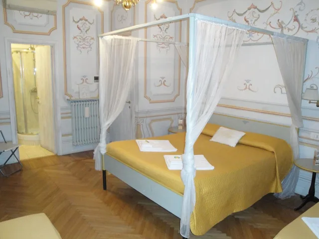 Royal, Goldoni, Quadruple, Suites Piazza Del Popolo 4/10