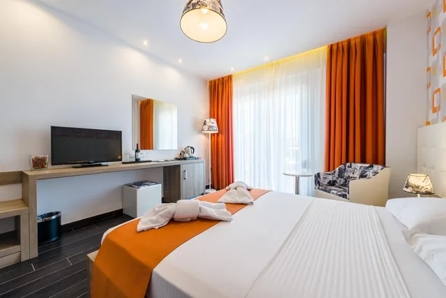 غرفة ثلاثية بشرفة، Lagaria Hotel 4/6