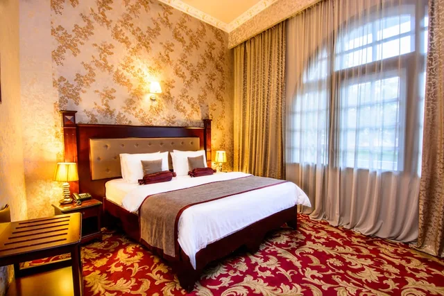 غرفة سوبيريور بسرير كينج بشرفة، River Side Tbilisi Boutique Hotel 3/9