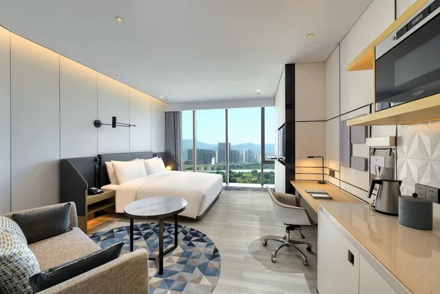 غرفة قياسية بسرير كينج بمطبخ صغير، Crowne Plaza Quanzhou Riverview 1/4