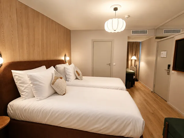 غرفة كومفورت بسريرين منفصلين، France Hotel Amsterdam 1/7