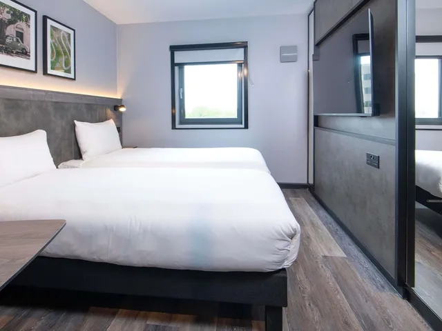غرفة قياسية بسريرين منفصلين، Ibis Styles London Gatwick Airport 3/9