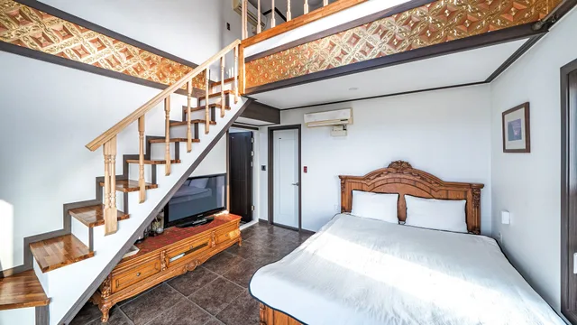Muse, Queen and Twin Beds، Eastern Castle Pension 3/5