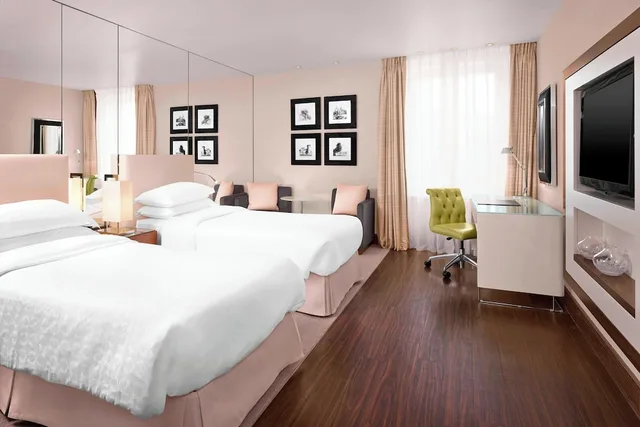 غرفة ديلوكس بسريرين منفصلين، Sheraton Grand Hotel And Spa 4/8