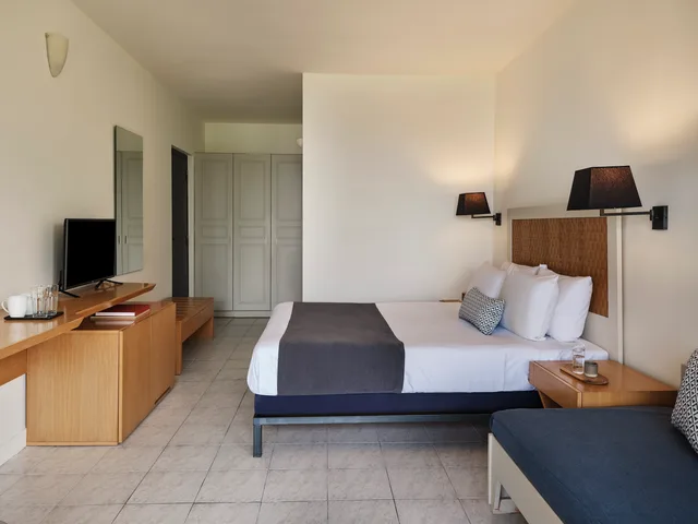 غرفة بإطلالة على الحديقة، Aeolos Beach Resort Corfu 2/4