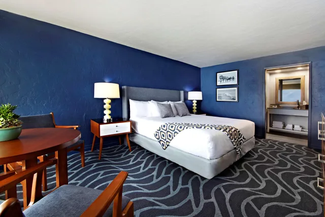 غرفة بسرير كينج، Monterey Beach Hotel, a Tribute Portfolio Hotel 1/2