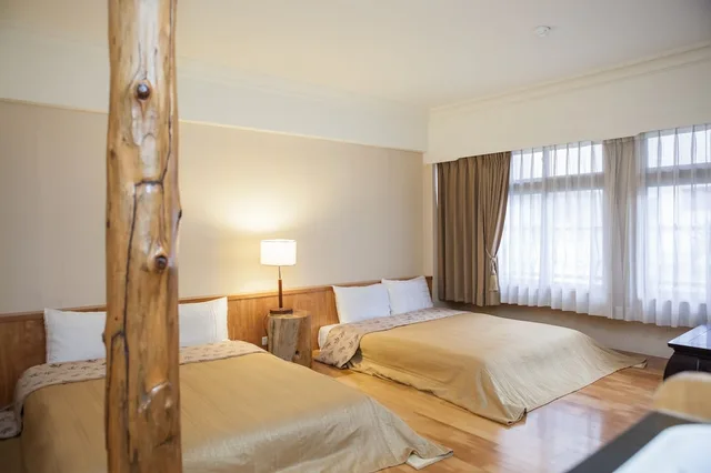 غرفة يابانية ديلوكس رباعية بسريرين كوين، East Coast Hotel 1/10