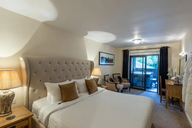 غرفة بسرير مزدوج بجاكوزي، Lakes Hotel and Spa (ex The Burnside Hotel and Spa) 1/3
