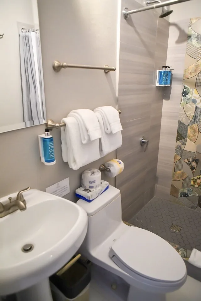 غرفة داخلية بسرير كوين، El Colonial - Adults Only 10/10
