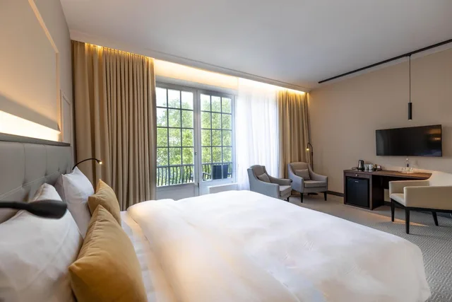 Elegant, King Bed، Parkhotel Kurhaus Bad Kreuznach 2/10