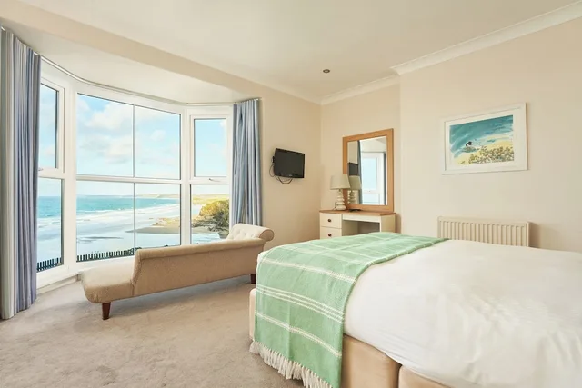 غرفة بريميوم بسرير كينج بإطلالة على البحر، Great Western Hotel 2/3