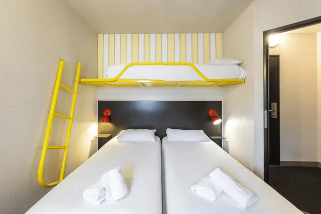 Pop, Triple, Double and Bunk Bed، Greet Hotel Limoges Nord 1/10