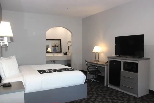 غرفة قياسية بسرير كينج، Paris Inn Suites 7/9