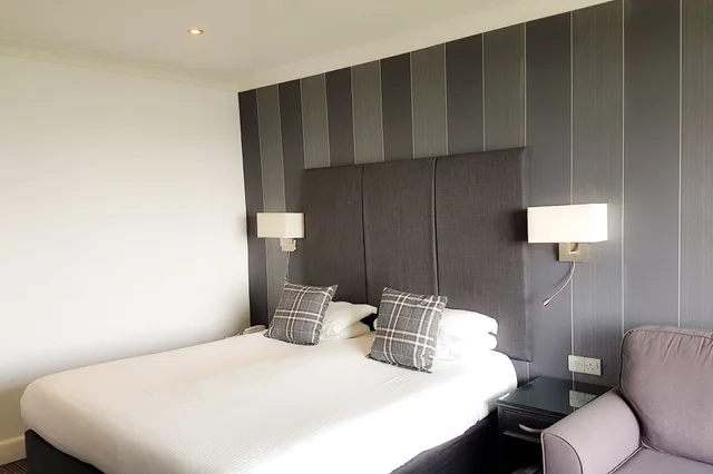 غرفة سوبيريور بسرير مزدوج بإطلالة على البحر بشرفة، The Cumberland Hotel - Oceana Collection 3/7