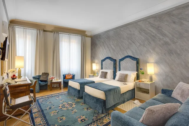 غرفة بريميوم ثلاثية بسريرين منفصلين مع أريكة، Rivoli Boutique Hotel 4/8