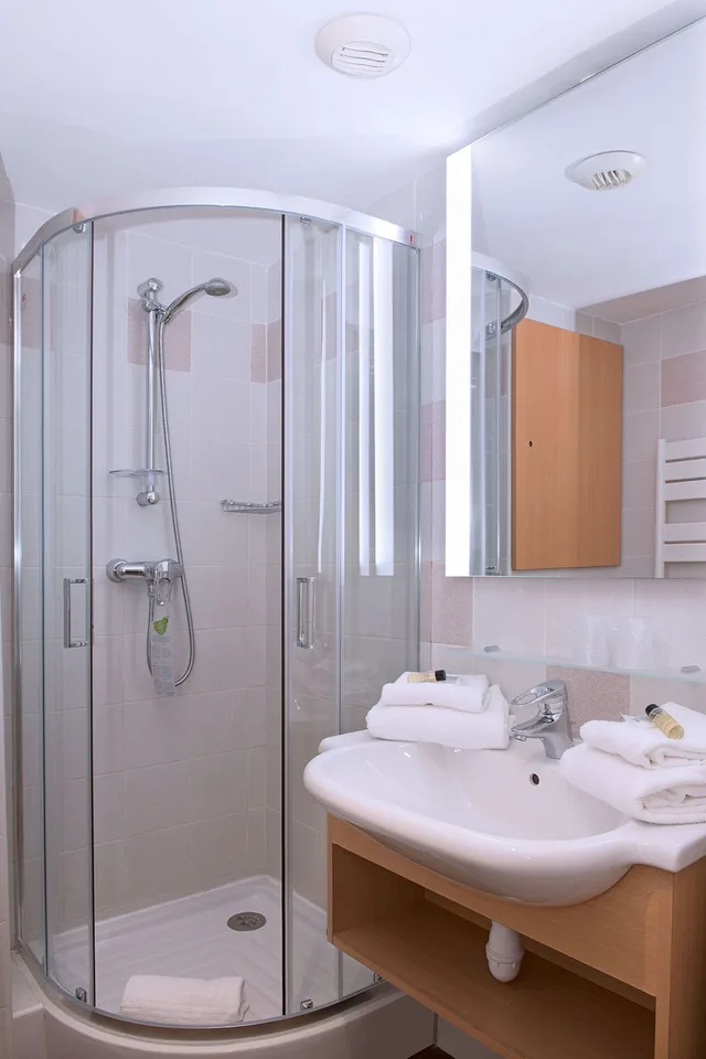 غرفة كومفورت بسرير مزدوج، Hotel Vacances Bleues Delcloy 4/5