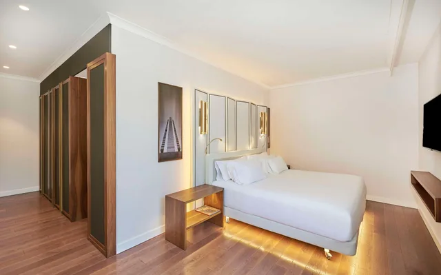 Vip, Junior Suite, with View, Terrace, NH Collection Madrid Eurobuilding 5/10
