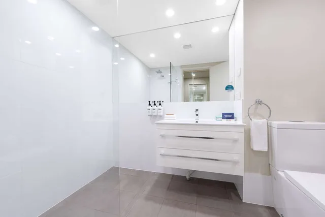 غرفة بسرير كينج، Quality Resort Sorrento Beach 2/2