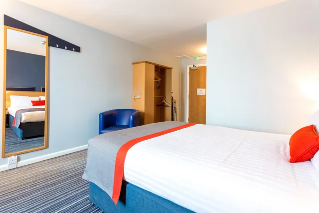 غرفة بسرير مزدوج، Holiday Inn Express Perth 3/9
