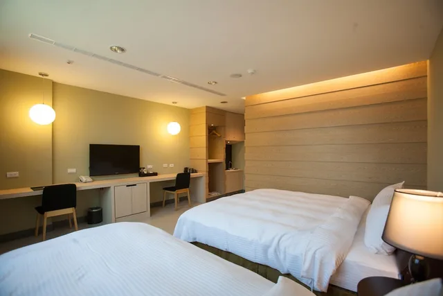 Family, Quadruple, 2 Queen Beds, 823-Tourist Hotel 1/3