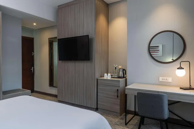 غرفة سوبيريور بإطلالة على المسبح، Radisson Hotel Lagos Ikeja 4/6