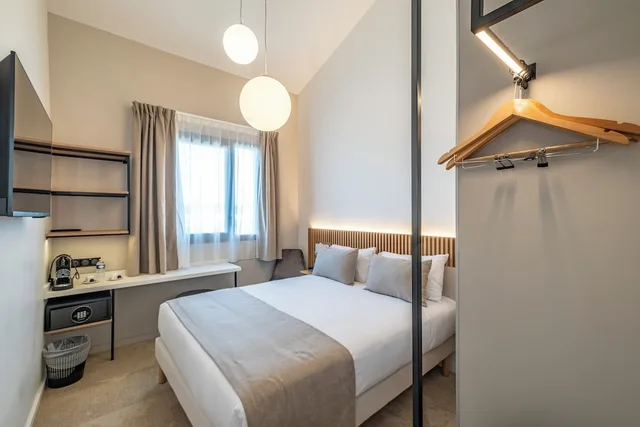 غرفة سوبيريور بسرير مزدوج، The Originals Le Relais D Aubagne 3/10
